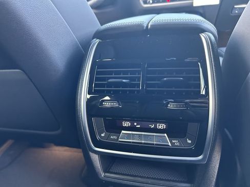 Used 2026 BMW X5 sDrive40i w/ M Sport Package RWD image 16