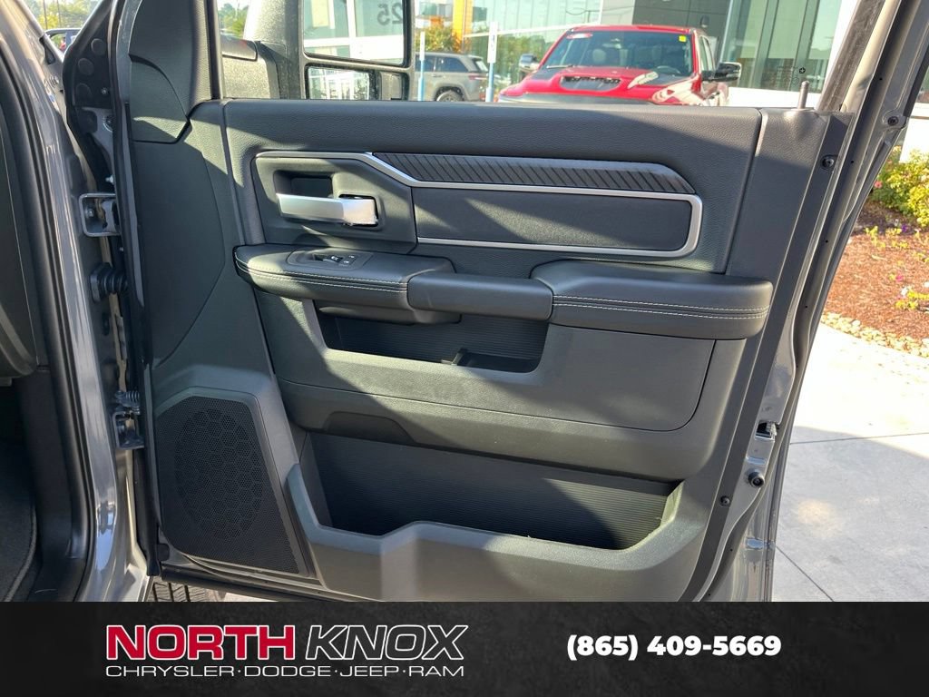 New 2027 RAM 3500 Big Horn AWD/4WD image 30