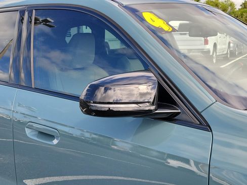 Used 2024 BMW X1 M35i w/ Premium Package image 9