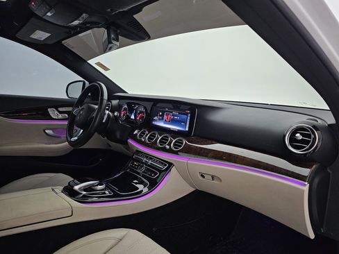 Certified 2017 Mercedes-Benz E 300 4MATIC image 11