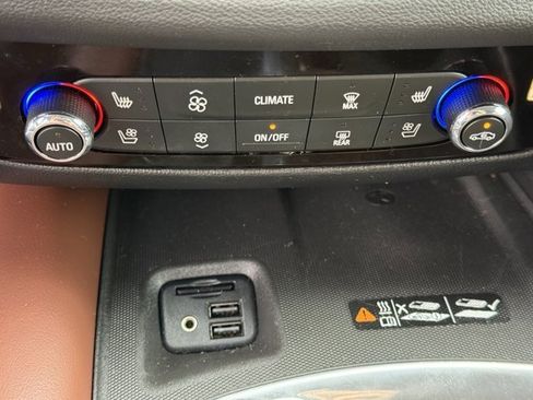 Used 2020 Buick Enclave Avenir w/ Avenir Technology Package image 27