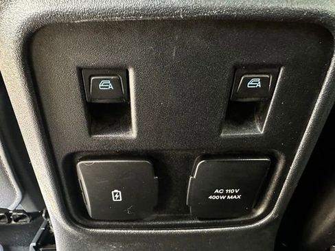 Used 2023 Ford Bronco Big Bend w/ Sasquatch Package AWD/4WD image 10