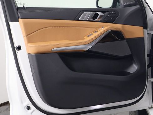 Certified 2026 BMW X7 xDrive40i w/ Premium Package image 13