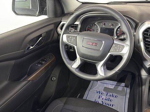 Used 2022 GMC Acadia SLE w/ Driver Convenience Package image 12