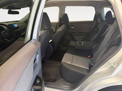 Used 2023 Nissan Rogue SV image 23