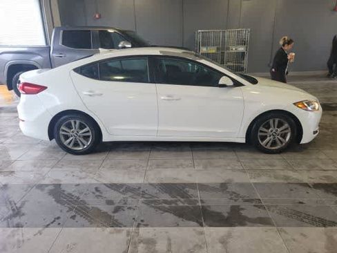 Used 2018 Hyundai Elantra SEL FWD image 5