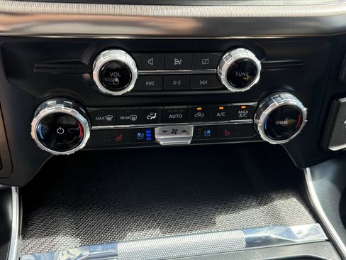 Certified 2023 Ford F150 Raptor w/ Raptor 37 Performance Package AWD/4WD image 33