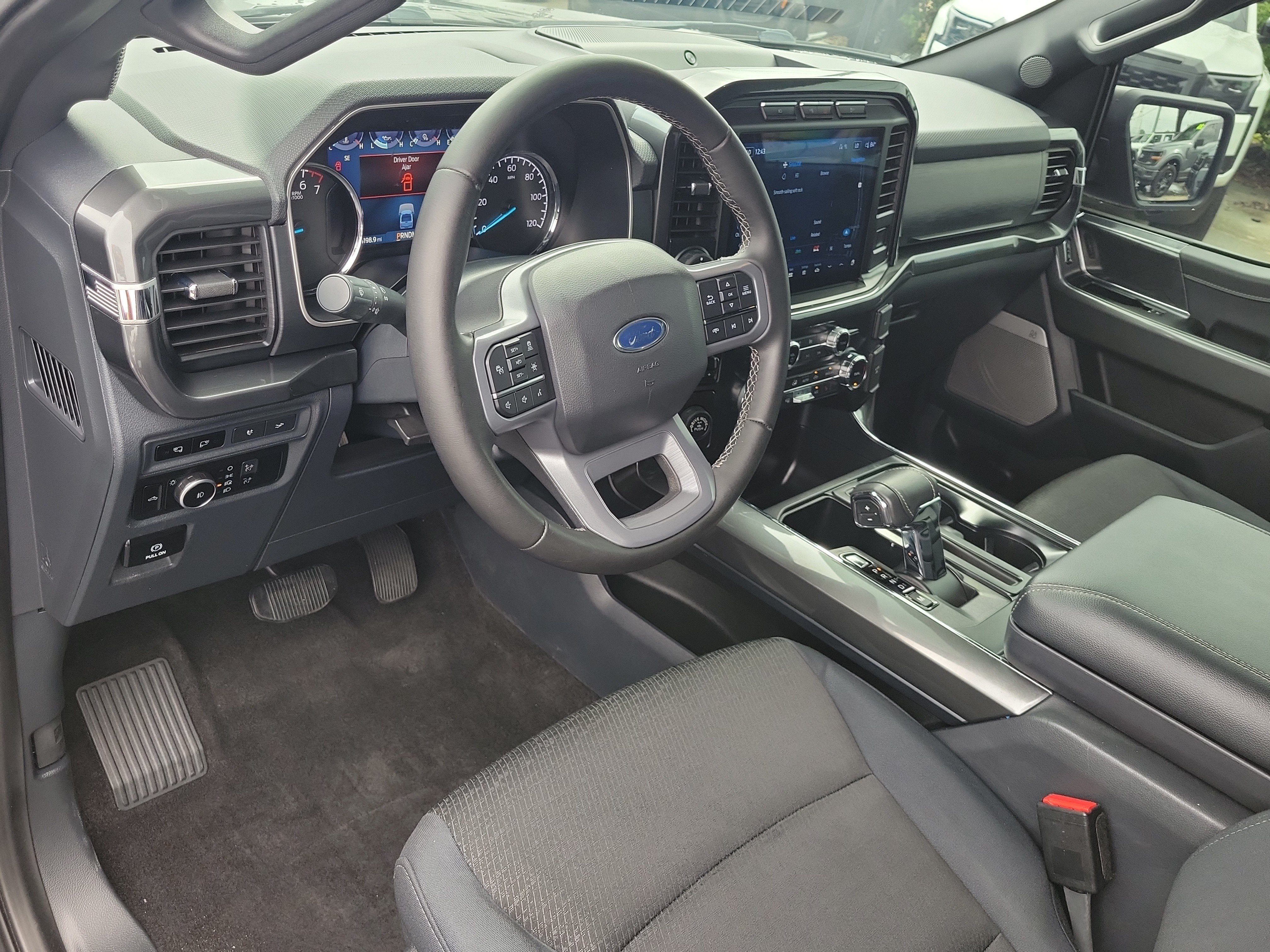 Used 2023 Ford F150 XLT w/ Equipment Group 302A High RWD image 19