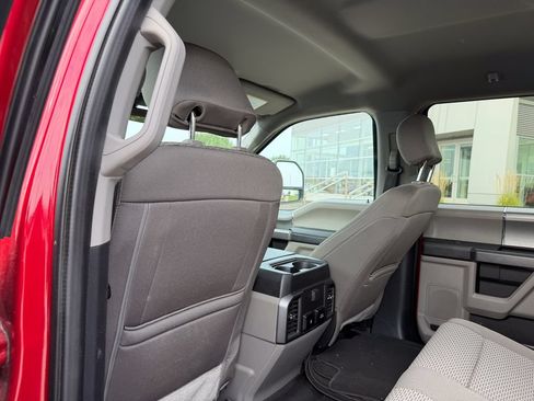 Used 2021 Ford F250 XLT w/ XLT Premium Package AWD/4WD image 13