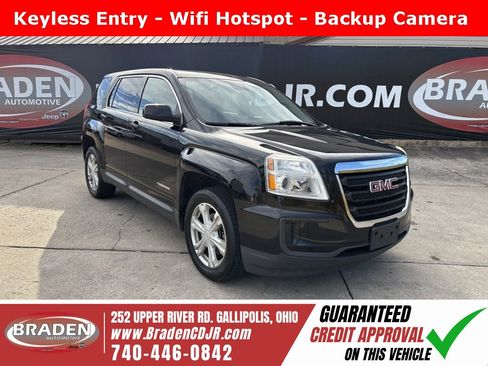 Used 2017 GMC Terrain SLE image 1