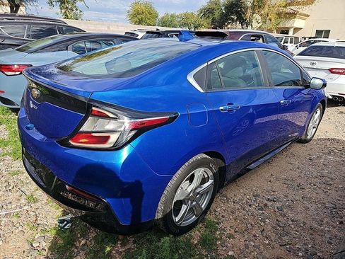 Used 2017 Chevrolet Volt LT w/ Comfort Package image 2