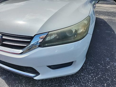 Used 2015 Honda Accord EX image 9