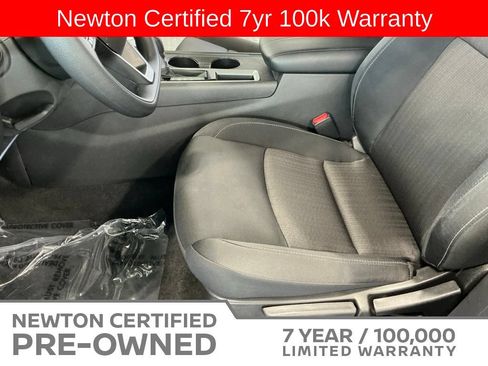 Used 2025 Nissan Altima 2.5 S FWD image 12