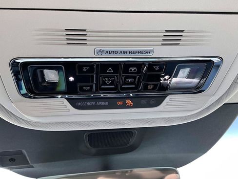 Used 2025 Lincoln Aviator AWD image 40