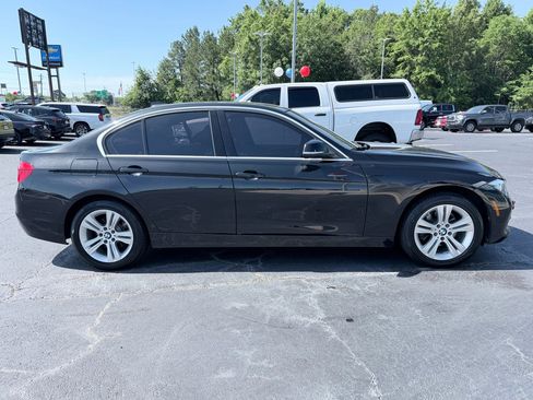 Used 2017 BMW 330i Sedan RWD image 4