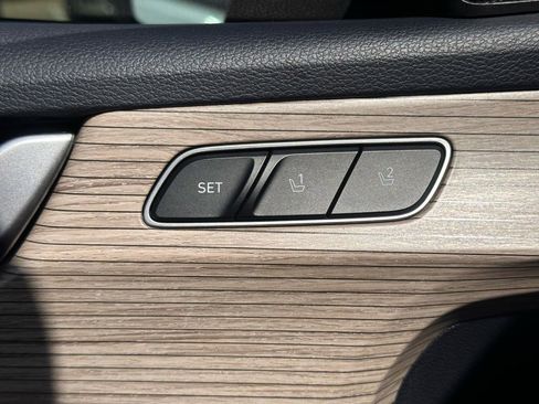 Used 2022 Hyundai Palisade SEL w/ Premium Package image 25