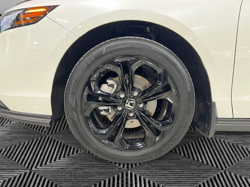 Used 2025 Honda Accord SE image 36