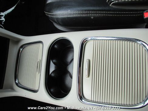 Used 2019 Dodge Grand Caravan SXT image 26