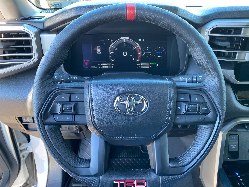 Used 2025 Toyota Sequoia 4WD image 15