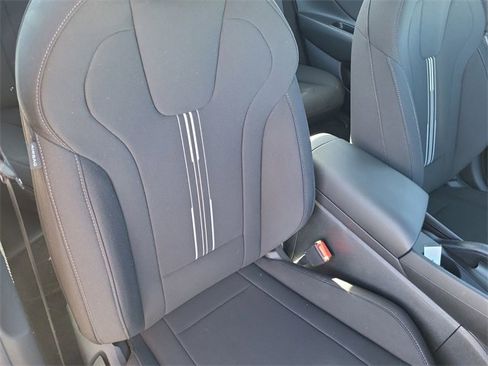 Certified 2025 Hyundai Elantra Sport image 25