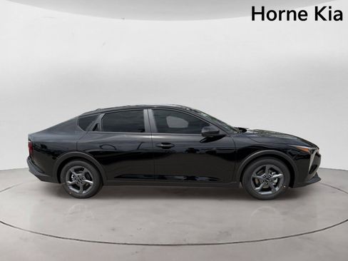 New 2026 Kia K4 FWD image 3