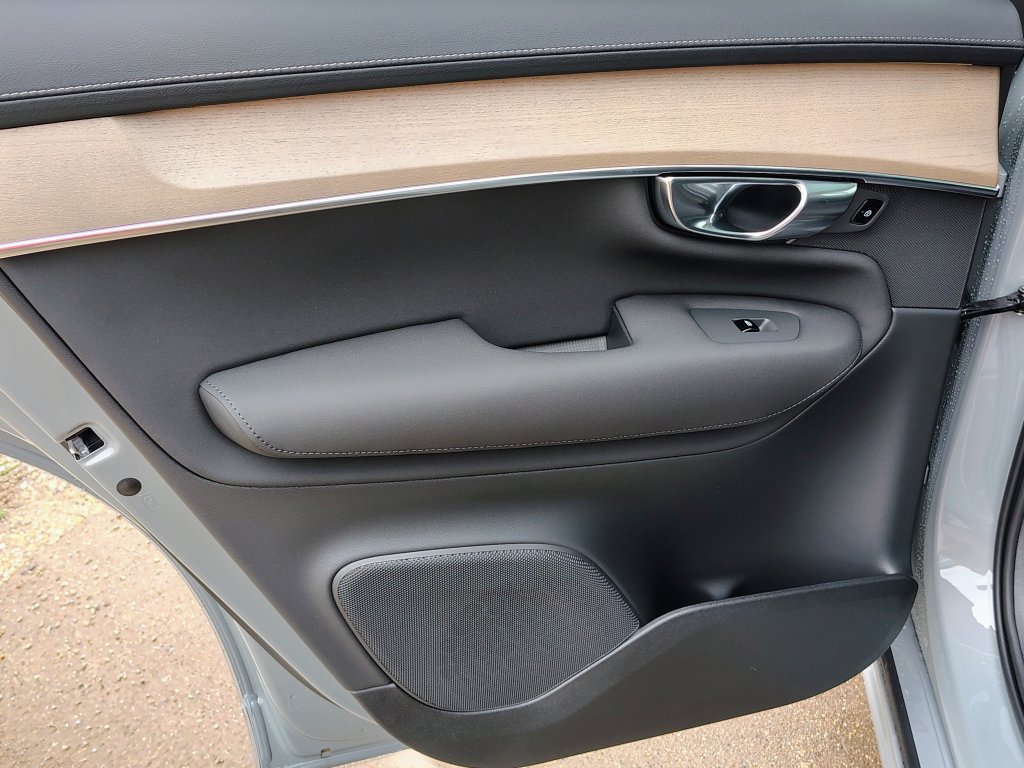 New 2027 Volvo XC90 B5 Core AWD/4WD image 22