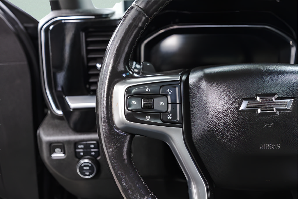 Used 2022 Chevrolet Silverado 1500 RST w/ Rally Edition AWD/4WD image 10