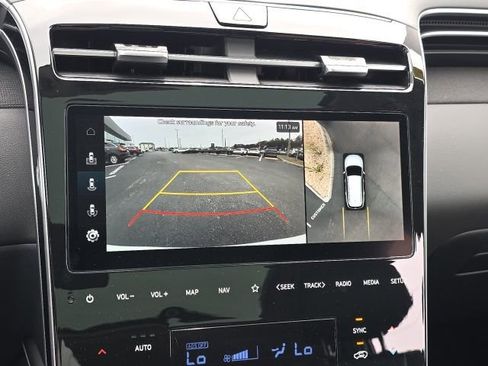 Certified 2024 Hyundai Tucson Limited FWD image 17