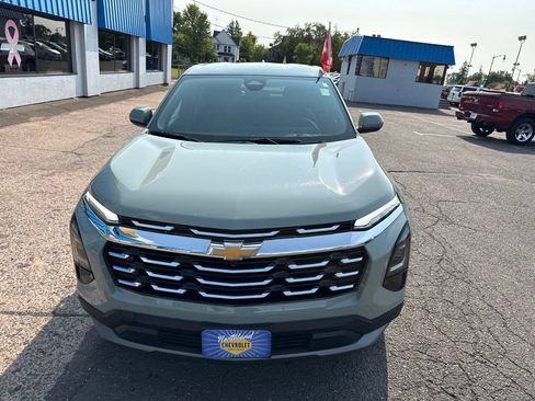 Used 2026 Chevrolet Equinox LT AWD/4WD image 4