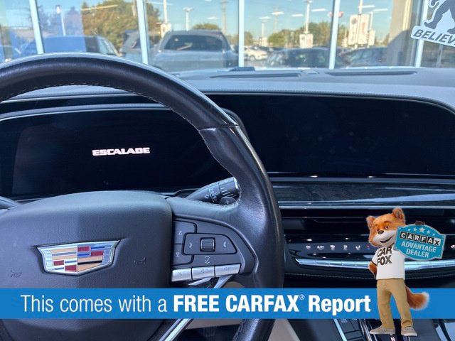 Used 2023 Cadillac Escalade Premium Luxury AWD/4WD image 2