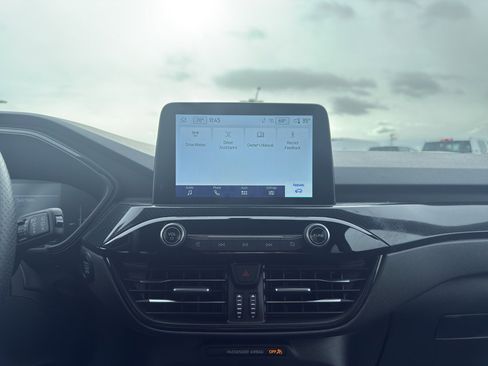 Used 2025 Ford Escape ST-Line Select image 16