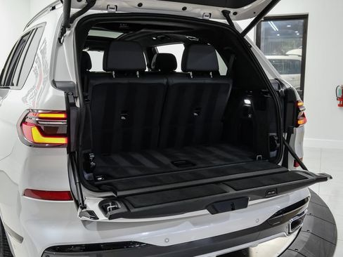 Used 2025 BMW X7 xDrive40i AWD/4WD image 63