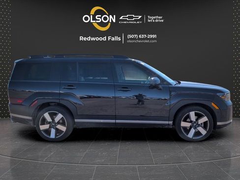 Used 2024 Hyundai Santa Fe Limited image 9