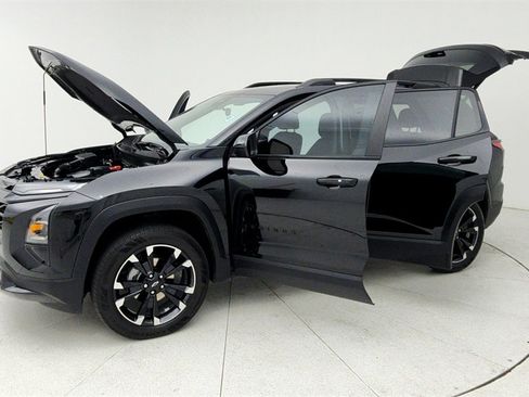 Used 2026 Chevrolet Equinox RS image 11