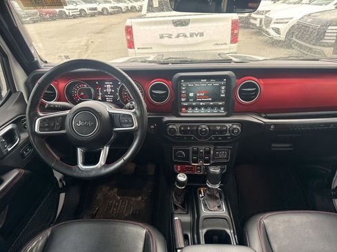 Used 2022 Jeep Wrangler Unlimited Rubicon w/ Cold Weather Group image 8