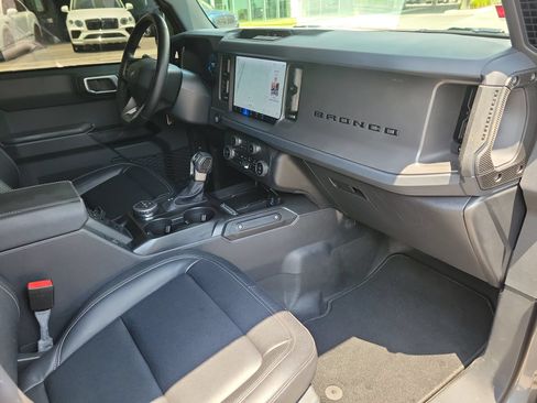 Used 2025 Ford Bronco Big Bend AWD/4WD image 3