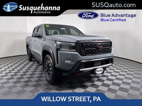 Used 2023 Nissan Frontier PRO-4X w/ Pro Convenience Package image 1