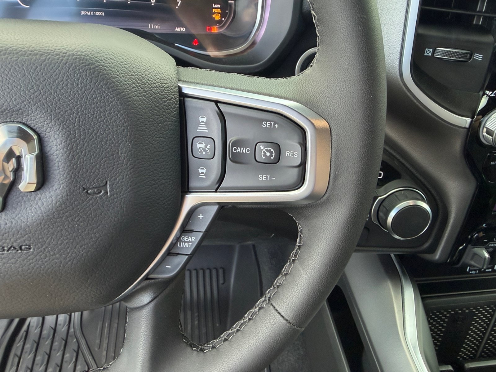 New 2026 RAM 1500 Big Horn AWD/4WD image 14