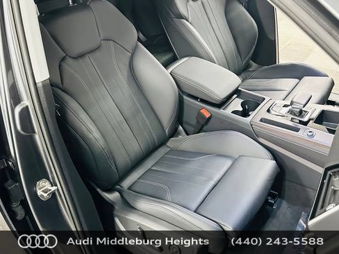 Certified 2025 Audi Q5 e Premium Plus w/ Premium Plus Package AWD/4WD image 28