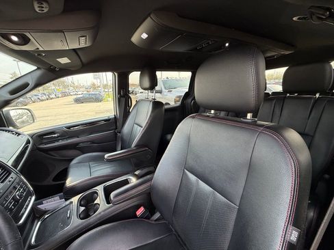 Used 2018 Dodge Grand Caravan GT image 13