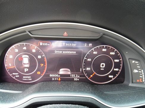 Used 2017 Audi Q7 3.0T Premium Plus AWD/4WD image 13