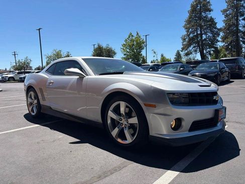 Used 2010 Chevrolet Camaro SS w/ LPO, Ground Effects Package RWD image 7