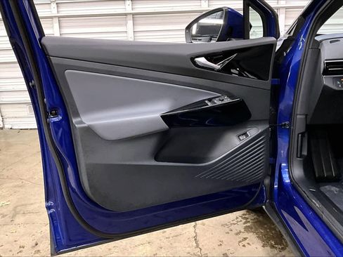 Used 2022 Volkswagen ID.4 Pro S w/ Gradient Package image 25