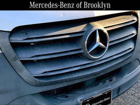 Used 2022 Mercedes-Benz Sprinter 2500 image 27