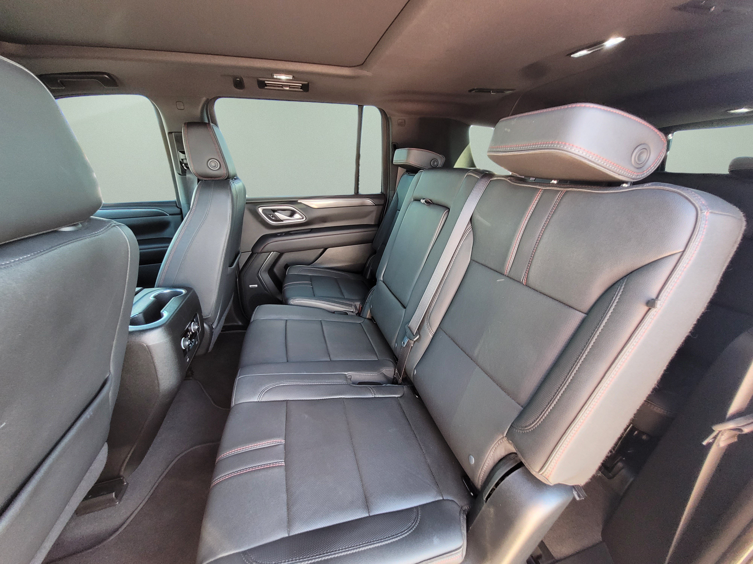 Used 2023 Chevrolet Suburban RST w/ Max Trailering Package AWD/4WD image 18