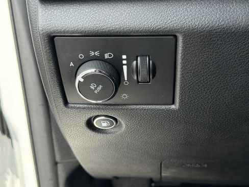 Used 2018 Jeep Grand Cherokee Limited RWD image 37