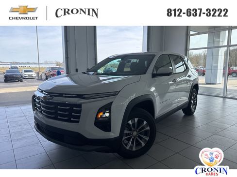 New 2026 Chevrolet Equinox LT w/ Convenience Package II FWD image 1