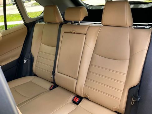 Used 2023 Toyota RAV4 XLE Premium image 42