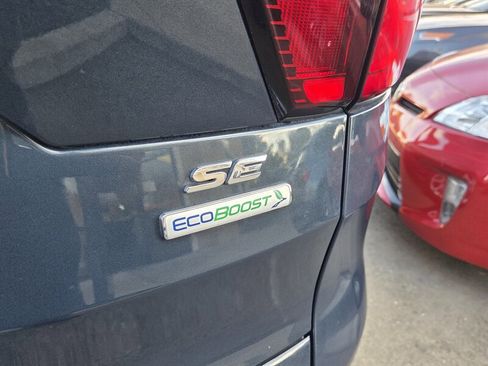 Used 2019 Ford Escape SE image 6