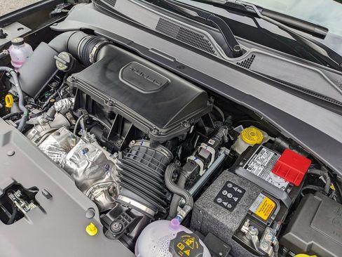 New 2026 Jeep Compass Latitude image 57